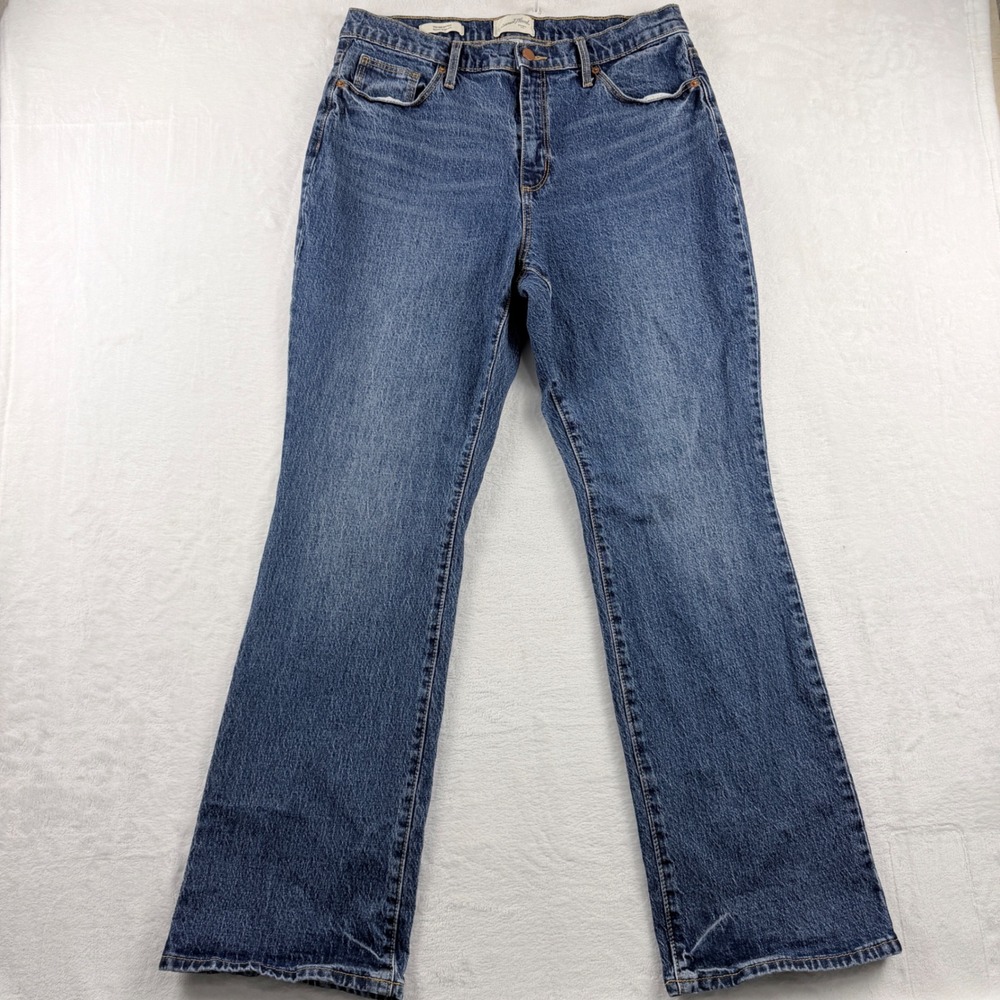 Universal Thread Jeans High Rise Bootcut Medium Wash Blue Size 12/31R
